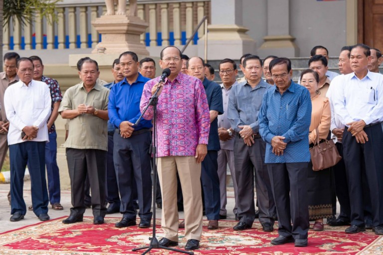 ឆ្នេរ​ខ្សាច់​កម្សាន្ត​ទី​៣​របស់​ខេត្ត​កំពត​តុបតែង​រួចរាល់​សម្រាប់​ទទួល​ភ្ញៀវ​ក្នុង​ឱកាស​បុណ្យចូលឆ្នាំថ្មី